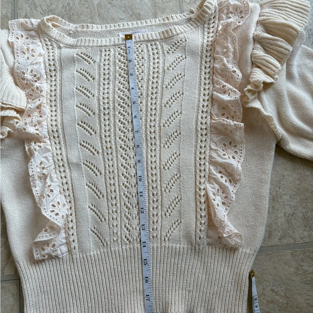 LC Lauren Conrad Ivory Short Sleeve Pointelle Sweater Top Size Medium Ruffle - Picture 7 of 8